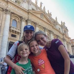 Meet your Posher, Sierra